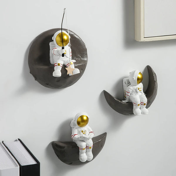 Resin Astronaut Wall Hanging Decoration - Creative Cartoon Ornament for Modern Home and Office Decor